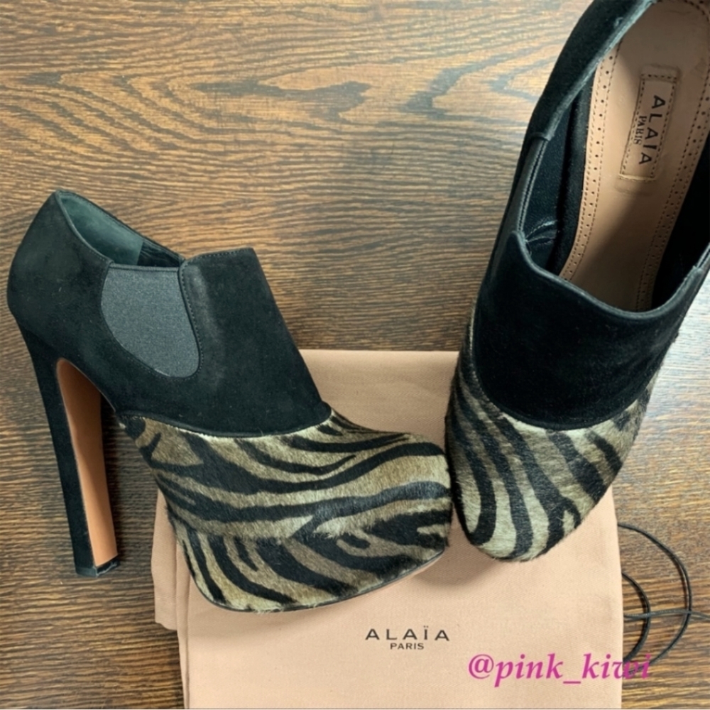 Alaia Ankle Boots MAKE AN OFFER